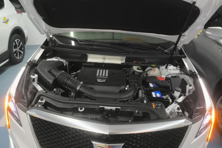 Used Cadillac XT5 2023 2.0T Four-Wheel Drive Prestige Version (Ultimate Edition) Engine Bay