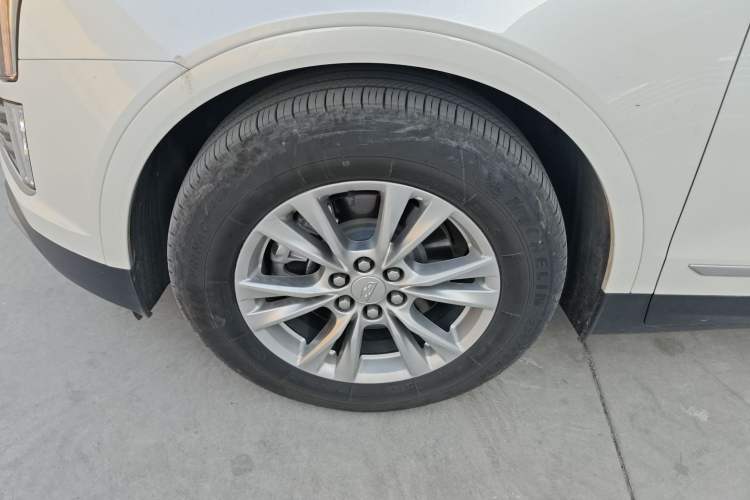 Used Cadillac XT5 2023 2.0T Two-Wheel-Drive Fashion Edition Exterior 4