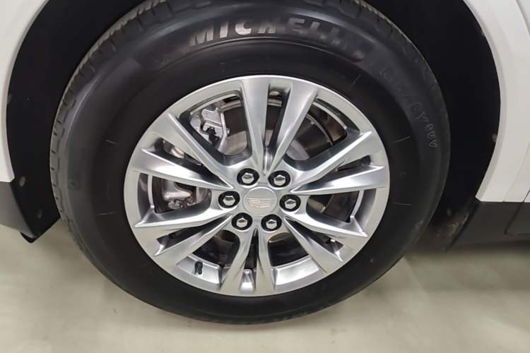 Used Cadillac XT5 2023 2.0T Two-Wheel-Drive Fashion Edition Exterior 4