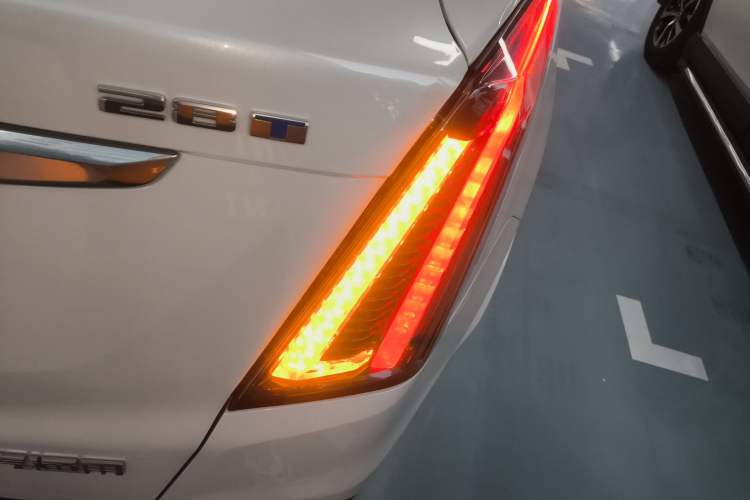 Used Cadillac XT5 2023 2.0T Four-Wheel Drive Prestige Version (Ultimate Edition) Exterior 6