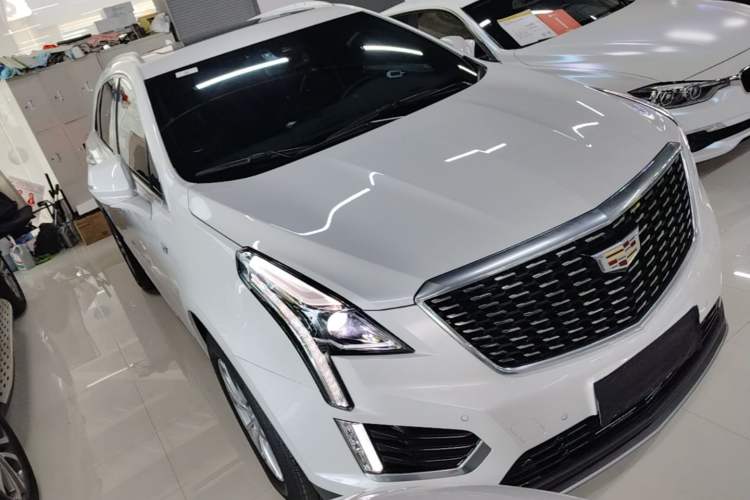 Used Cadillac XT5 2023 2.0T Two-Wheel-Drive Fashion Edition Front Right 45 Deg