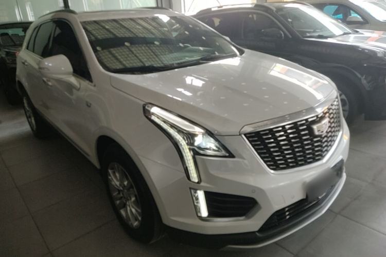 Used Cadillac XT5 2023 2.0T Two-Wheel-Drive Fashion Edition Front Right 45 Deg