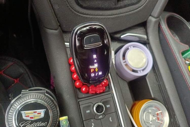 Used Cadillac XT5 2023 2.0T Two-Wheel-Drive Fashion Edition Gear Lever