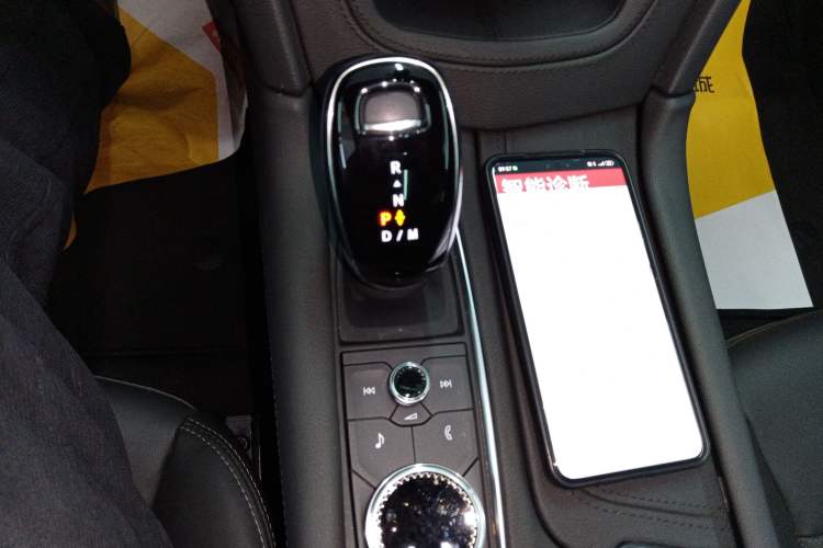 Used Cadillac XT5 2023 2.0T Four-Wheel Drive Prestige Version (Ultimate Edition) Gear Lever