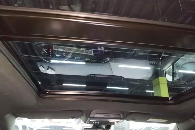 Used Cadillac XT5 2023 2.0T Two-Wheel-Drive Fashion Edition Headliner