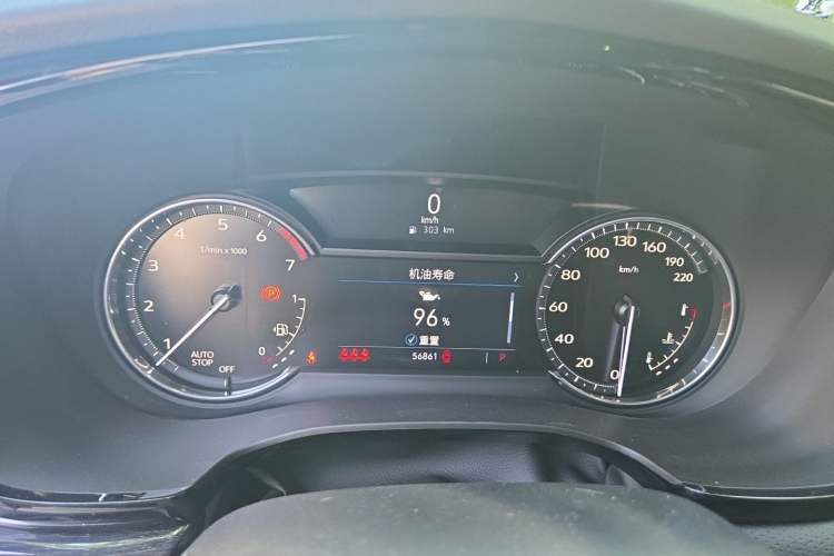 Used Cadillac XT5 2023 2.0T Two-Wheel-Drive Fashion Edition Instrument Cluster
