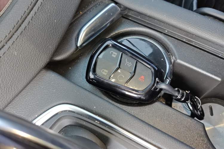 Used Cadillac XT5 2023 2.0T Two-Wheel-Drive Fashion Edition Interior 1