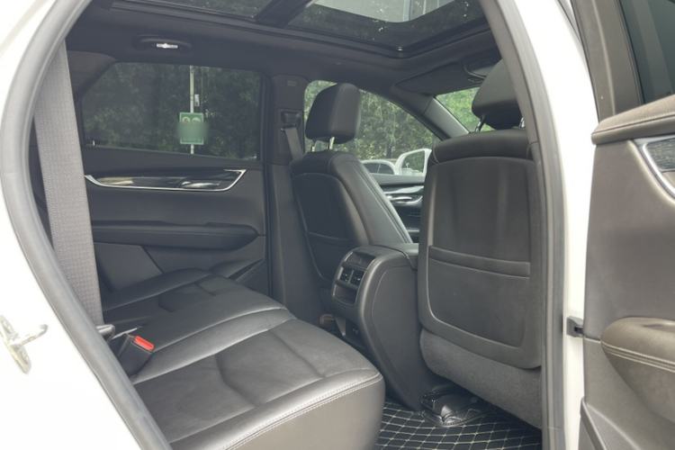 Used Cadillac XT5 2023 2.0T Two-Wheel-Drive Fashion Edition Interior 10