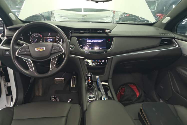Used Cadillac XT5 2023 2.0T Four-Wheel Drive Prestige Version (Ultimate Edition) Interior 2