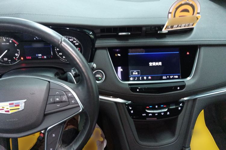 Used Cadillac XT5 2023 2.0T Four-Wheel Drive Prestige Version (Ultimate Edition) Interior 2