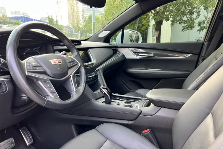 Used Cadillac XT5 2023 2.0T Four-Wheel Drive Prestige Version (Ultimate Edition) Interior 3