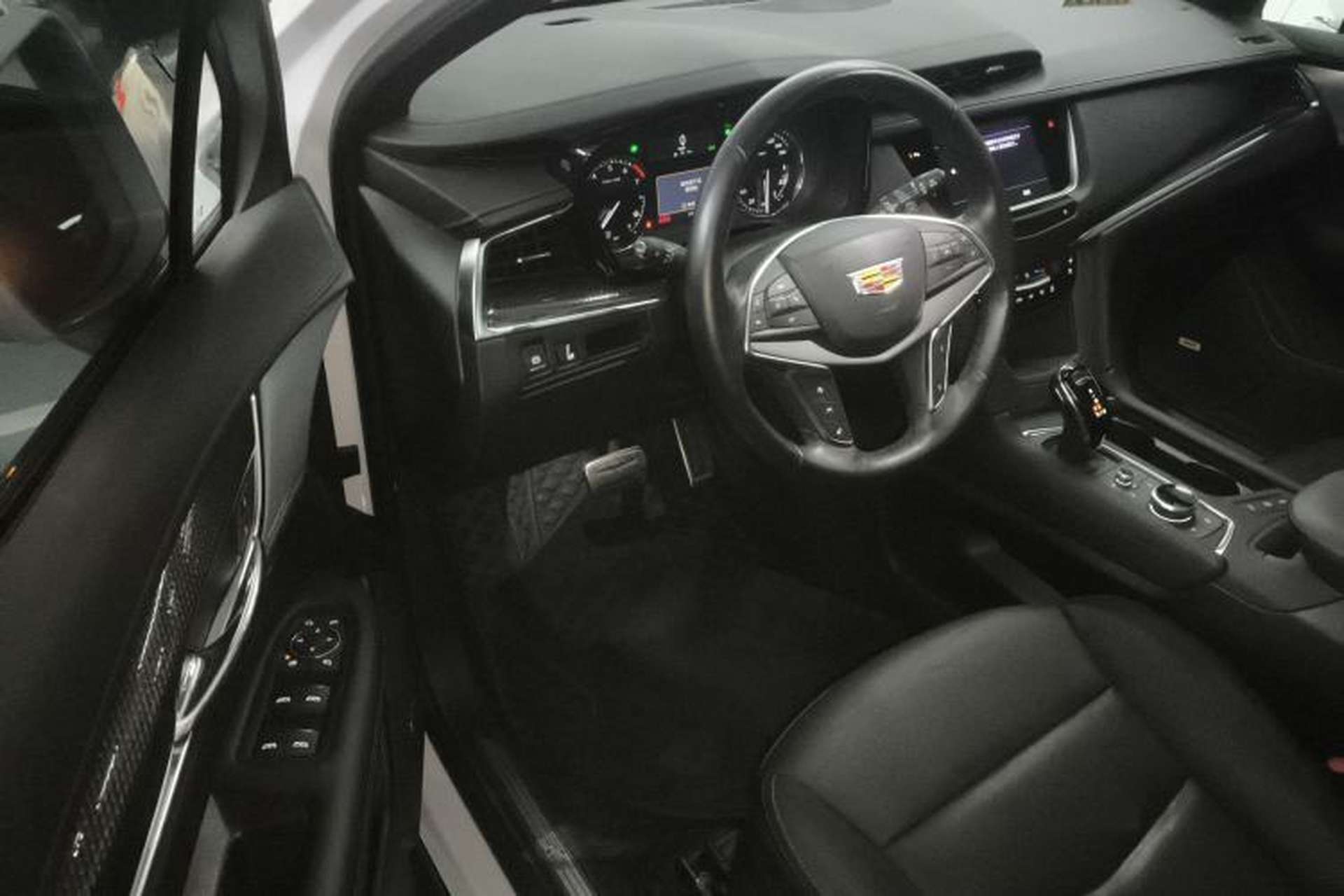 Used Cadillac XT5 2023 2.0T Four-Wheel Drive Prestige Version (Ultimate Edition) Interior 3