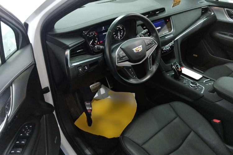 Used Cadillac XT5 2023 2.0T Four-Wheel Drive Prestige Version (Ultimate Edition) Interior 3