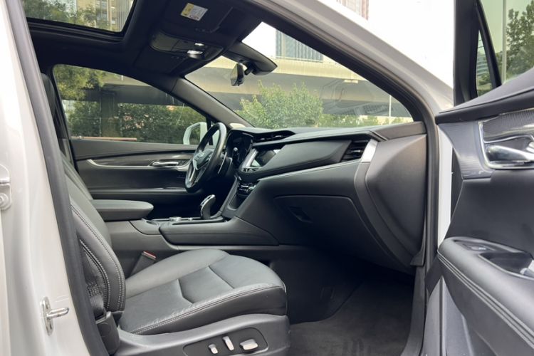 Used Cadillac XT5 2023 2.0T Four-Wheel Drive Prestige Version (Ultimate Edition) Interior 4