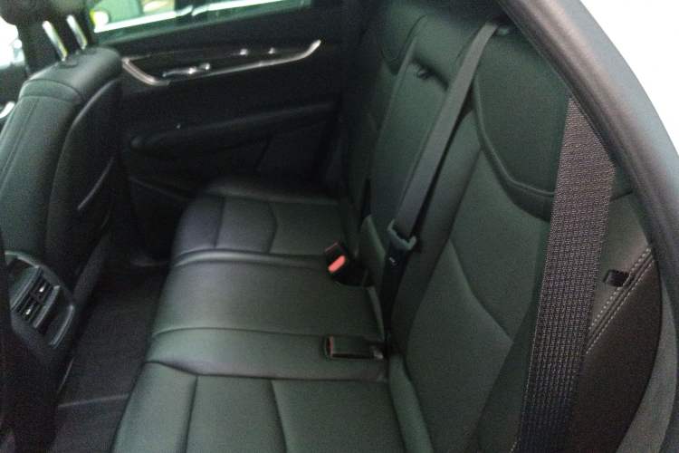 Used Cadillac XT5 2023 2.0T Four-Wheel Drive Prestige Version (Ultimate Edition) Interior 4
