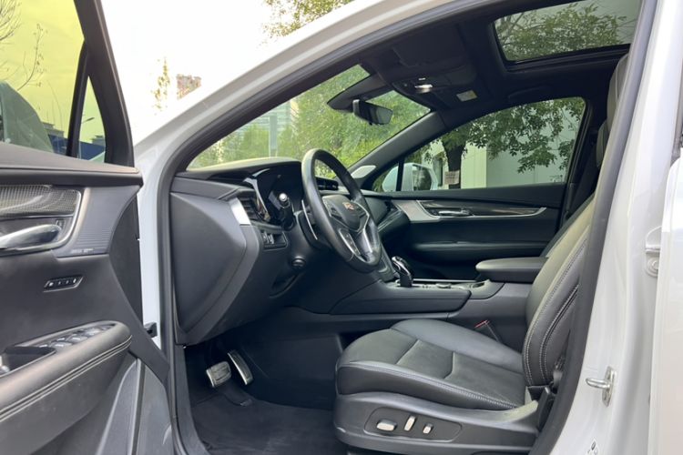 Used Cadillac XT5 2023 2.0T Four-Wheel Drive Prestige Version (Ultimate Edition) Interior 5