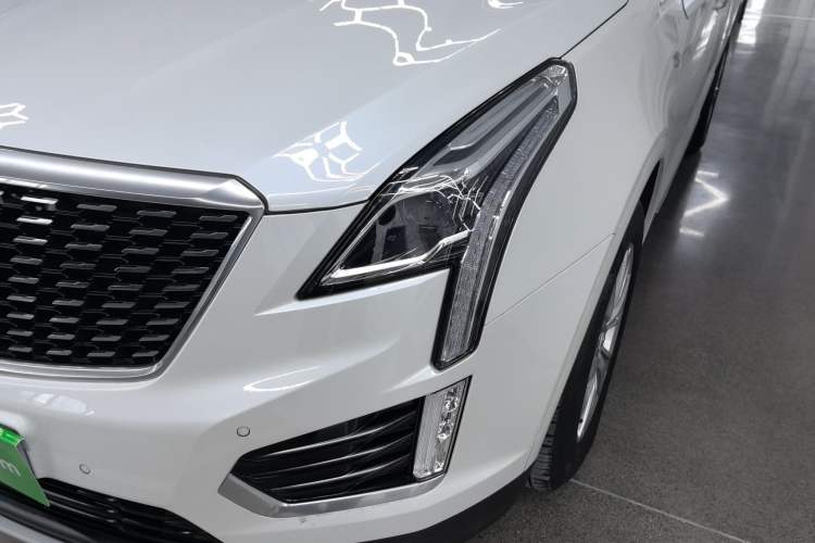 Used Cadillac XT5 2023 2.0T Two-Wheel-Drive Fashion Edition Left Front Headlight
