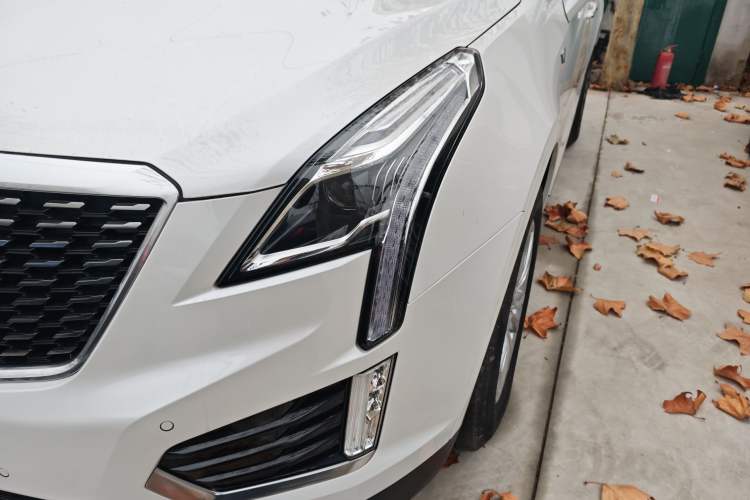 Used Cadillac XT5 2023 2.0T Two-Wheel-Drive Fashion Edition Left Front Headlight