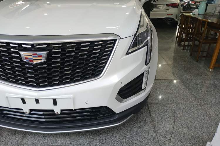 Used Cadillac XT5 2023 2.0T Two-Wheel-Drive Fashion Edition Left Front Headlight