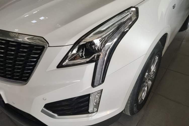 Used Cadillac XT5 2023 2.0T Two-Wheel-Drive Fashion Edition Left Front Headlight
