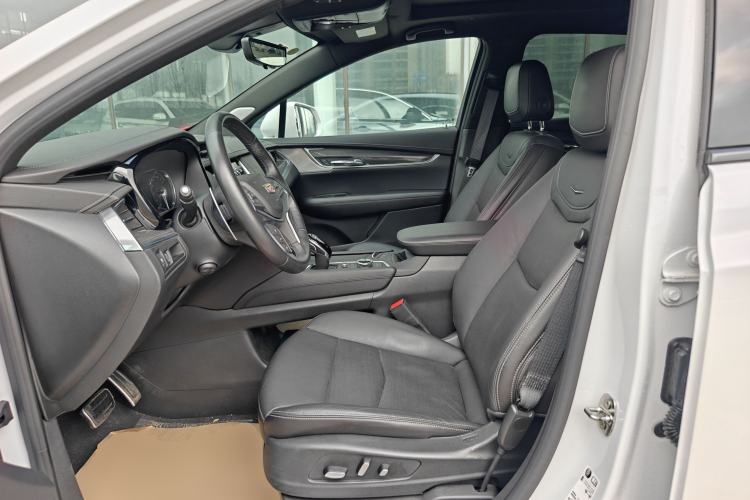 Used Cadillac XT5 2023 2.0T Four-Wheel Drive Prestige Version (Ultimate Edition) Left Front Seat
