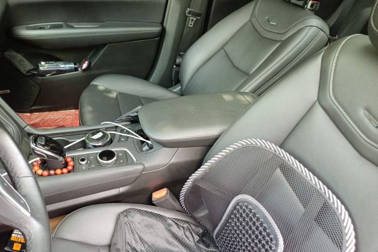 Used Cadillac XT5 2023 2.0T Two-Wheel-Drive Fashion Edition Left Front Seat