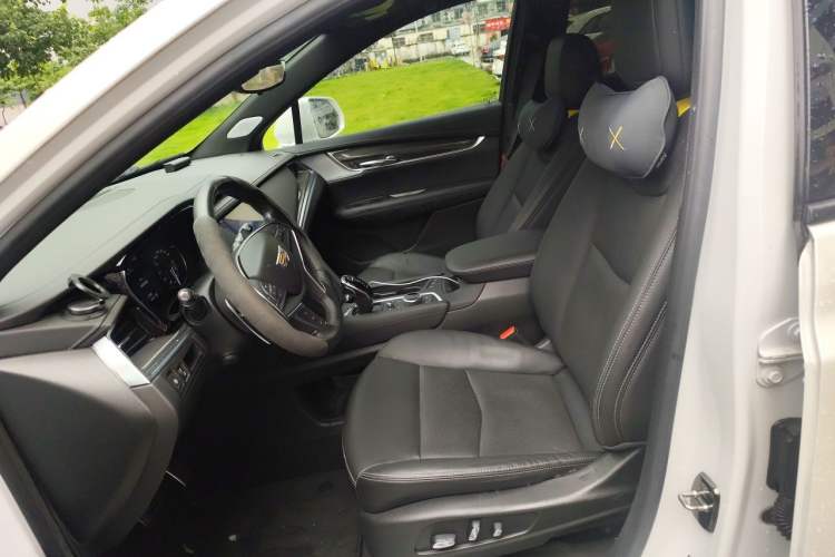 Used Cadillac XT5 2023 2.0T Four-Wheel Drive Prestige Version (Ultimate Edition) Left Front Seat