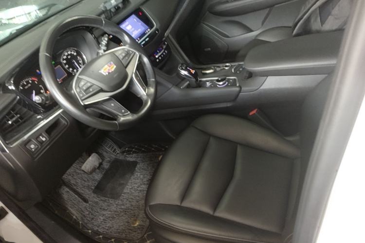 Used Cadillac XT5 2023 2.0T Two-Wheel-Drive Fashion Edition Left Front Seat
