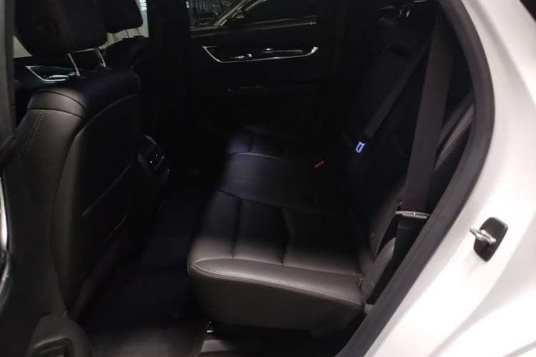 Used Cadillac XT5 2023 2.0T Two-Wheel-Drive Fashion Edition Left Rear Seat