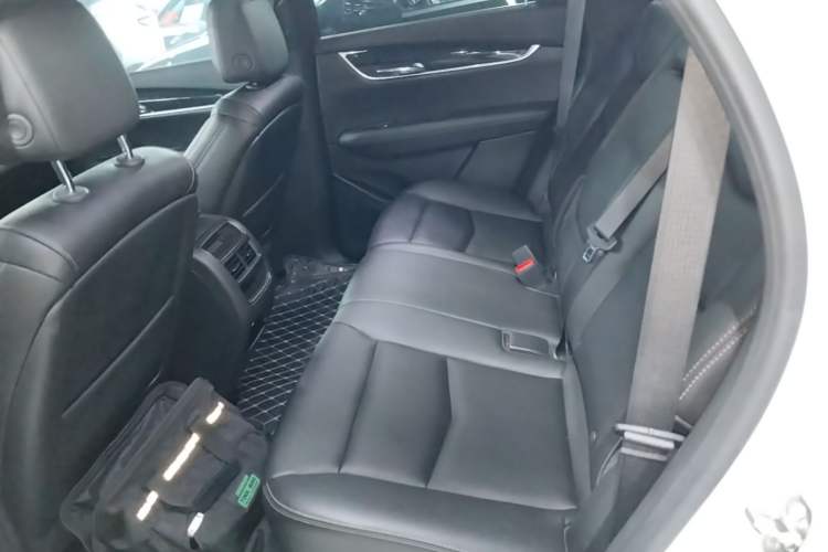 Used Cadillac XT5 2023 2.0T Two-Wheel-Drive Fashion Edition Left Rear Seat