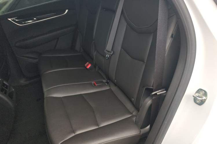 Used Cadillac XT5 2023 2.0T Two-Wheel-Drive Fashion Edition Left Rear Seat