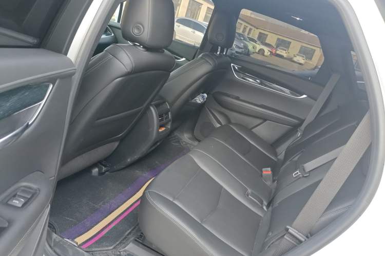 Used Cadillac XT5 2023 2.0T Two-Wheel-Drive Fashion Edition Left Rear Seat