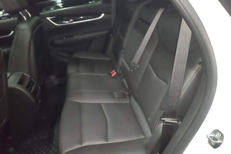 Used Cadillac XT5 2023 2.0T Two-Wheel-Drive Fashion Edition Left Rear Seat