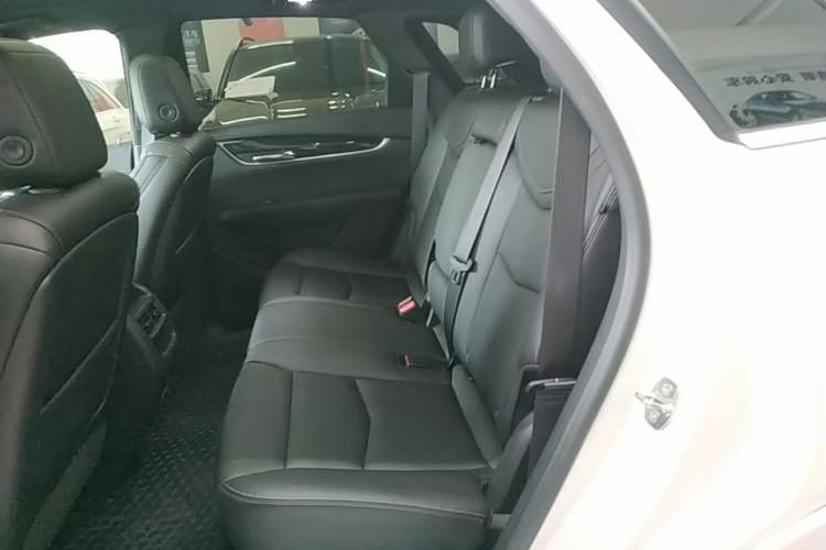 Used Cadillac XT5 2023 2.0T Two-Wheel-Drive Fashion Edition Left Rear Seat