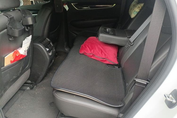 Used Cadillac XT5 2023 2.0T Two-Wheel-Drive Fashion Edition Left Rear Seat