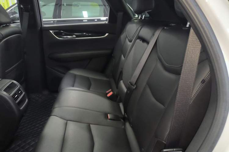 Used Cadillac XT5 2023 2.0T Two-Wheel-Drive Fashion Edition Left Rear Seat