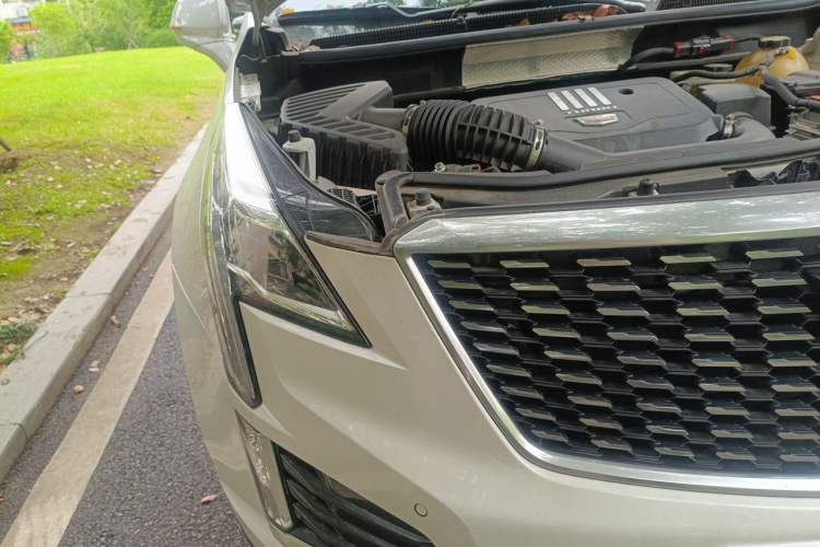Used Cadillac XT5 2023 2.0T Two-Wheel-Drive Fashion Edition Right Front Headlight