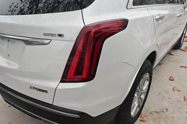 Used Cadillac XT5 2023 2.0T Two-Wheel-Drive Fashion Edition Right Rear Taillight