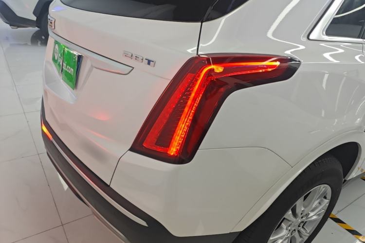 Used Cadillac XT5 2023 2.0T Two-Wheel-Drive Fashion Edition Right Rear Taillight