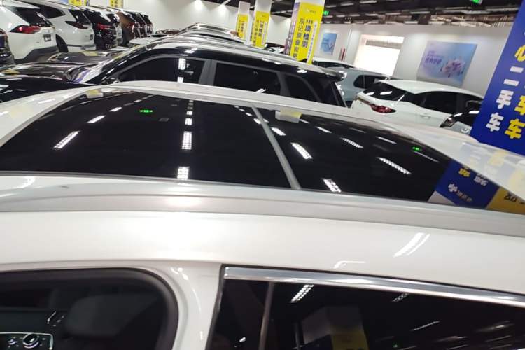 Used Cadillac XT5 2023 2.0T Two-Wheel-Drive Fashion Edition Roof