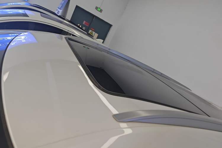 Used Cadillac XT5 2023 2.0T Two-Wheel-Drive Fashion Edition Roof