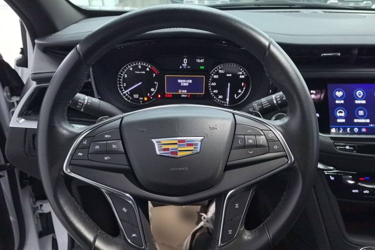 Used Cadillac XT5 2023 2.0T Two-Wheel-Drive Fashion Edition Steering Wheel