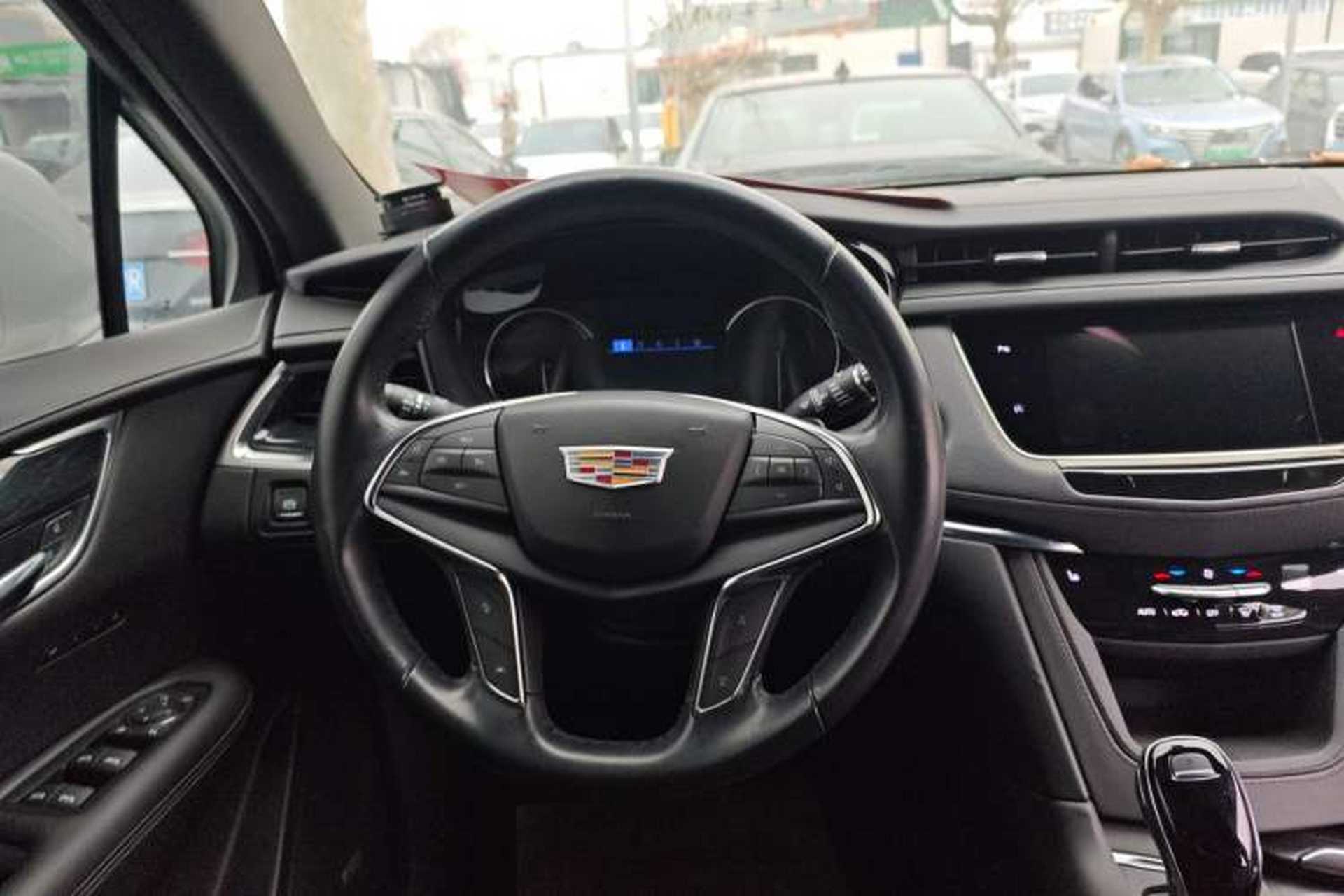 Used Cadillac XT5 2023 2.0T Two-Wheel-Drive Fashion Edition Steering Wheel