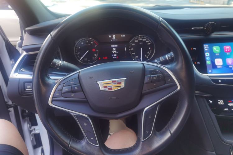 Used Cadillac XT5 2023 2.0T Two-Wheel-Drive Fashion Edition Steering Wheel