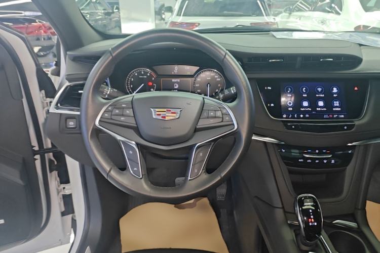 Used Cadillac XT5 2023 2.0T Two-Wheel-Drive Fashion Edition Steering Wheel