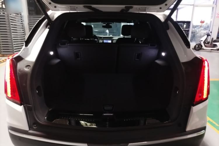 Used Cadillac XT5 2023 2.0T Two-Wheel-Drive Fashion Edition Trunk