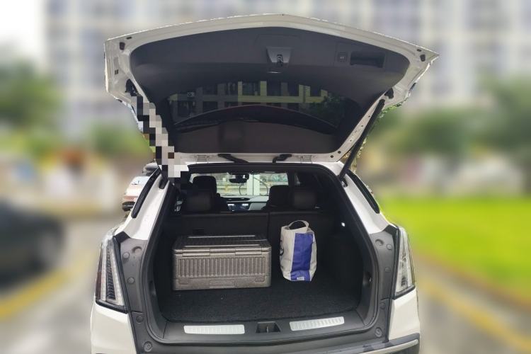 Used Cadillac XT5 2023 2.0T Four-Wheel Drive Prestige Version (Ultimate Edition) Trunk