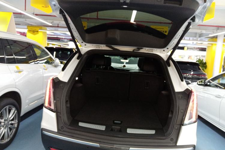 Used Cadillac XT5 2023 2.0T Four-Wheel Drive Prestige Version (Ultimate Edition) Trunk