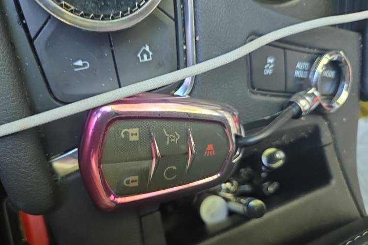 Used Cadillac XT5 2023 2.0T Two-Wheel-Drive Fashion Edition Vehicle Key