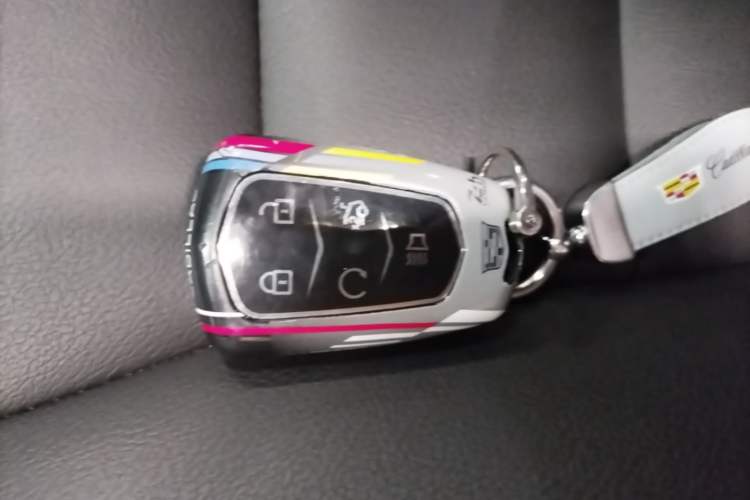 Used Cadillac XT5 2023 2.0T Two-Wheel-Drive Fashion Edition Vehicle Key